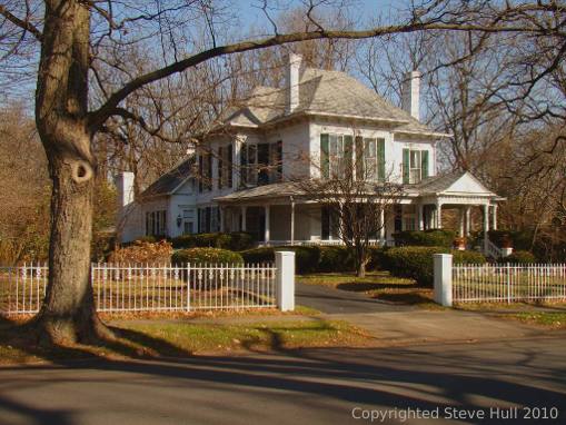 Italianate house in Greenfield Indiana