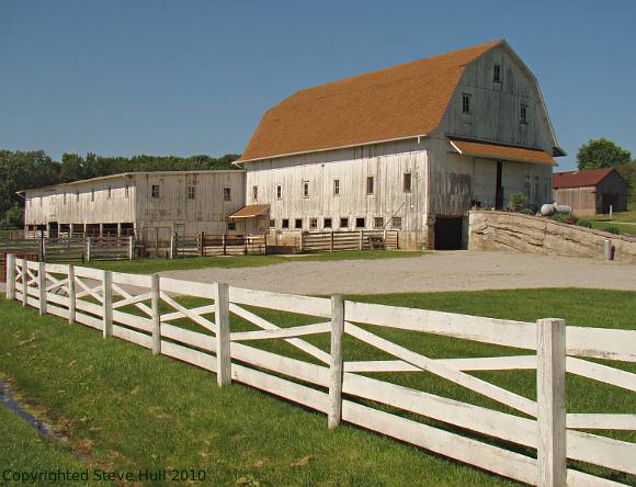 Old Amish Barn